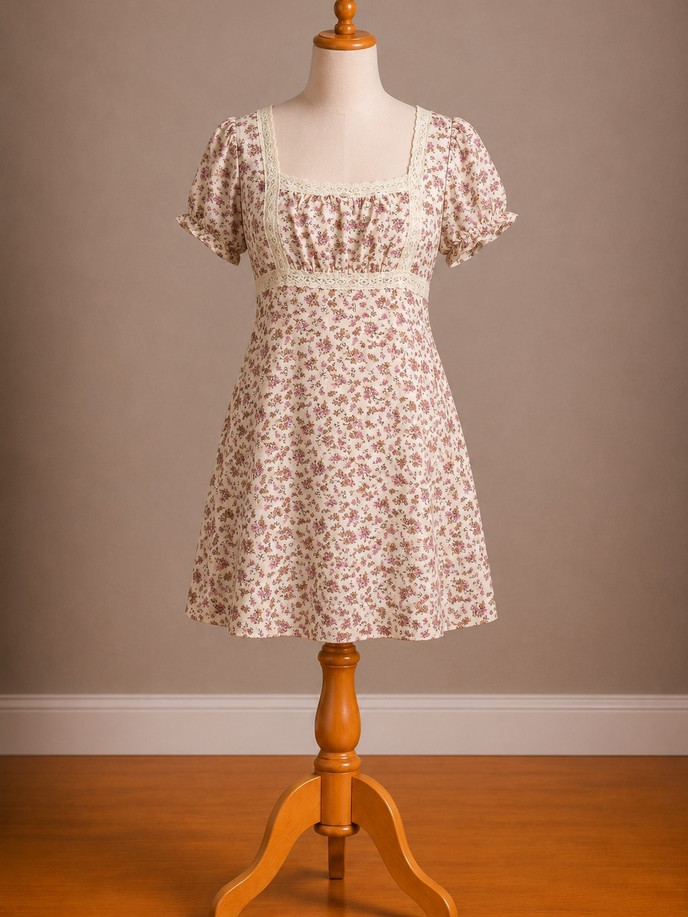 Celebrity Pink Cream & Tan Floral Square‑Neck Mini Dress – XS